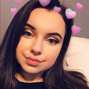 Meet your Posher, Jacqueline